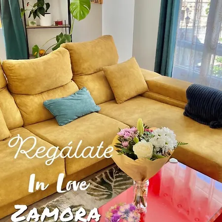 In Love Zamora Exterior photo